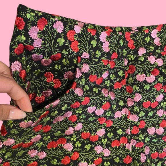 Miu Miu Embroidered Floral High Rise Shorts Sz 40 - Picture 3 of 5